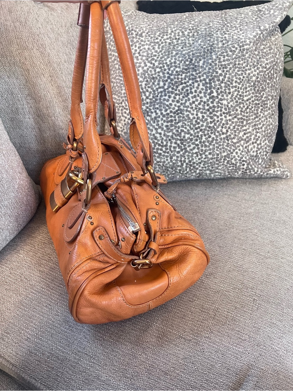 Chloe Paddington Camel Tan Leather Handbag with Gold Accents - Picture 4 of 11